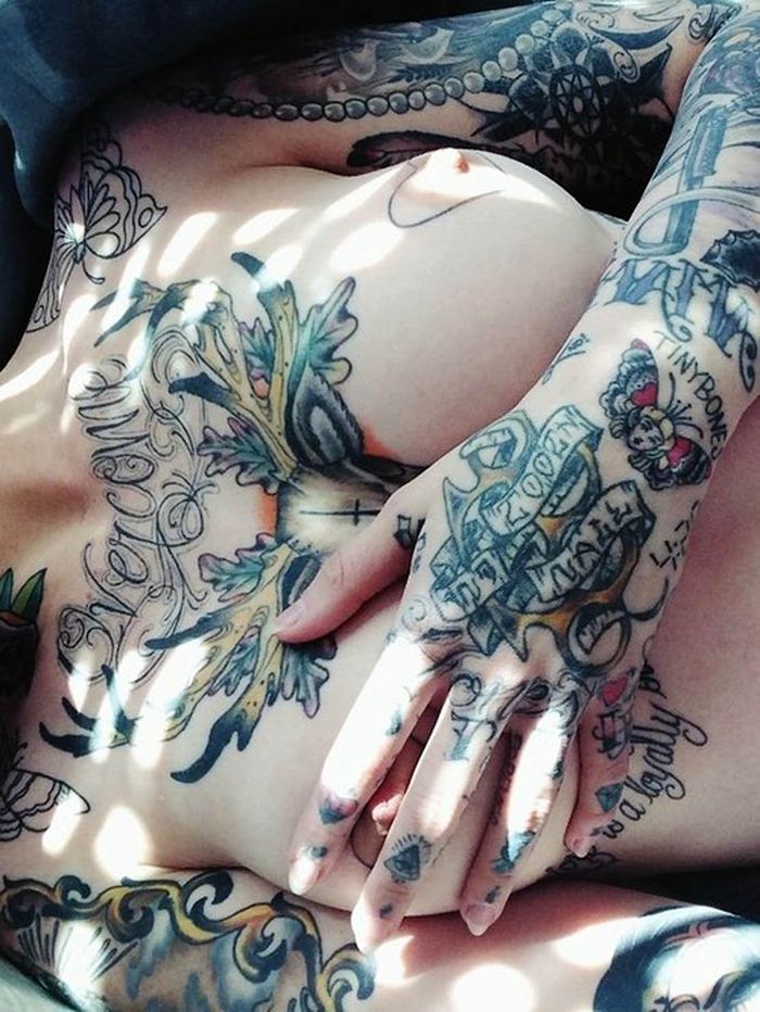 Татуированные няшки всегда популярны